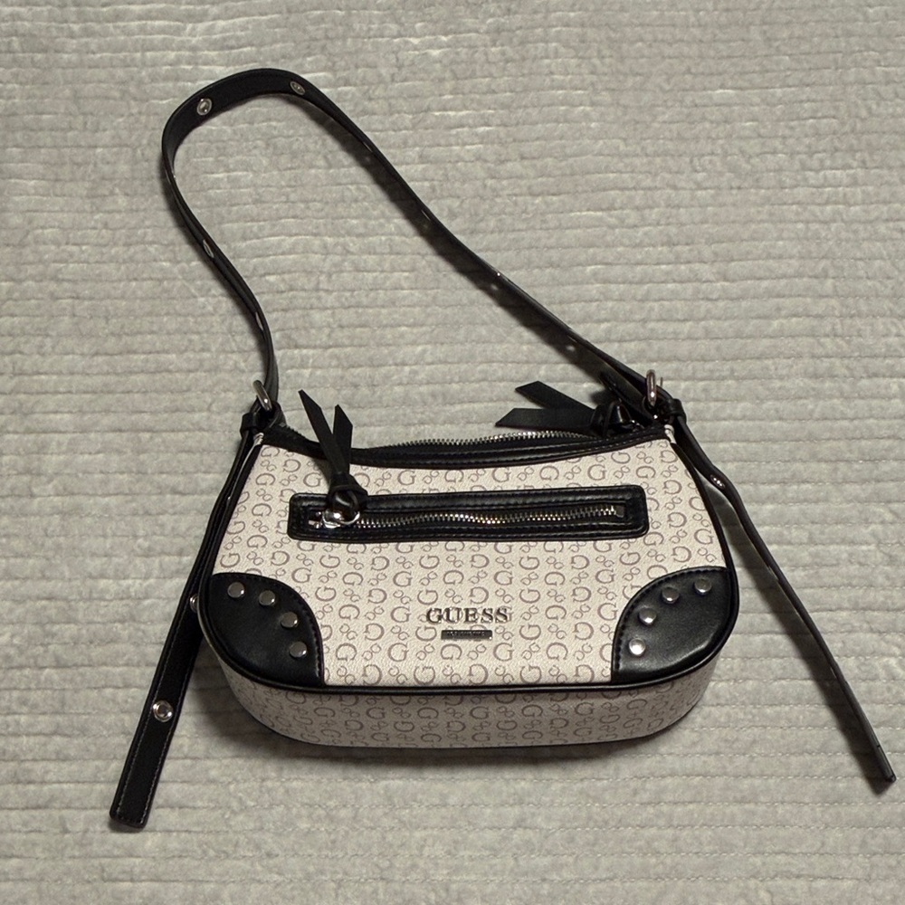 Guess Black and Cream Shoulder Bag